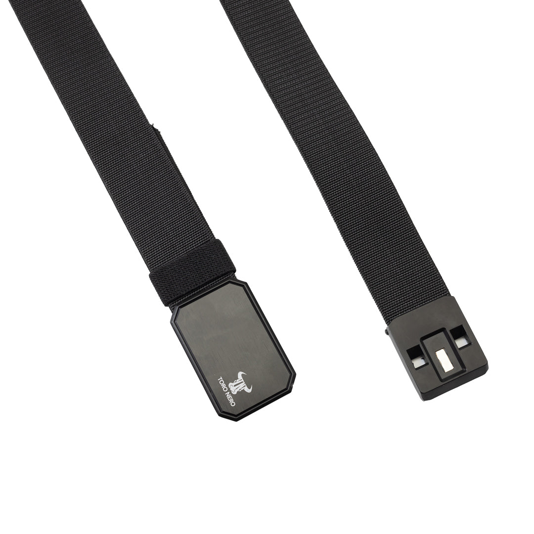 Cintura da uomo elastica, fibbia magnetica, regolabile per diverse taglie (massimo 125cm), nero Tor